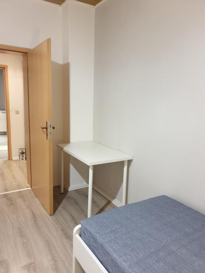 Fewo Nina 3 - Monteurwohnung Weißenfels Exteriör bild